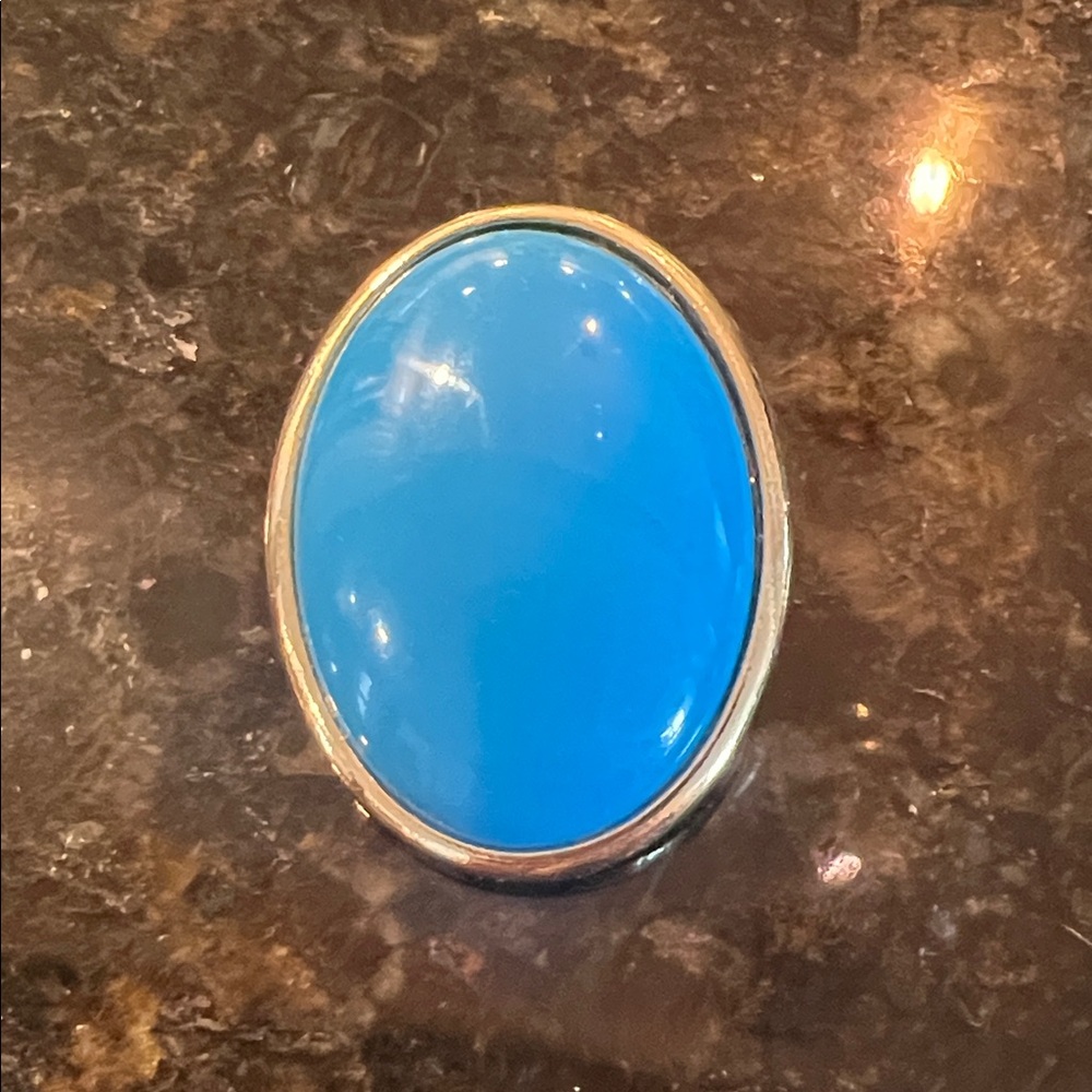 Princess Peach turquoise brooch / pin